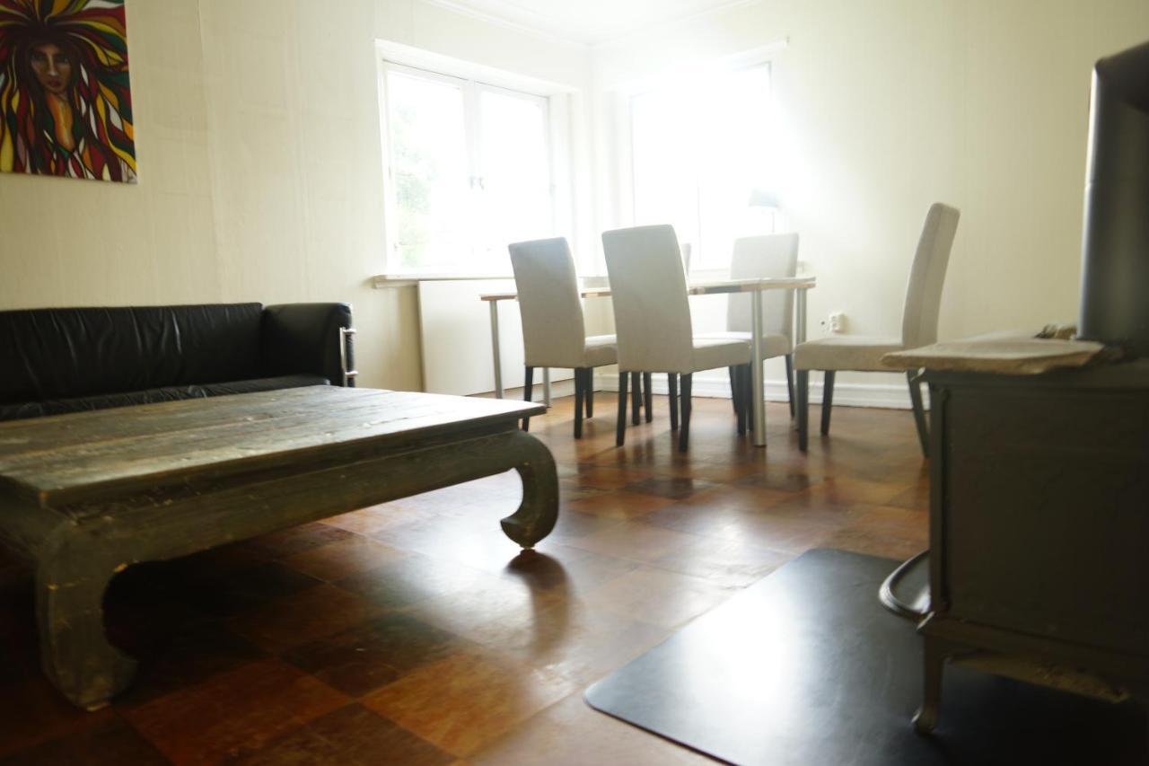 Stay.Plus Budget Paradis Bergen Exterior photo