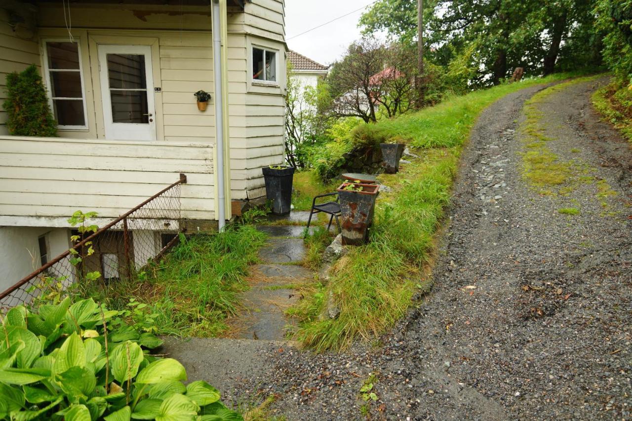 Stay.Plus Budget Paradis Bergen Exterior photo